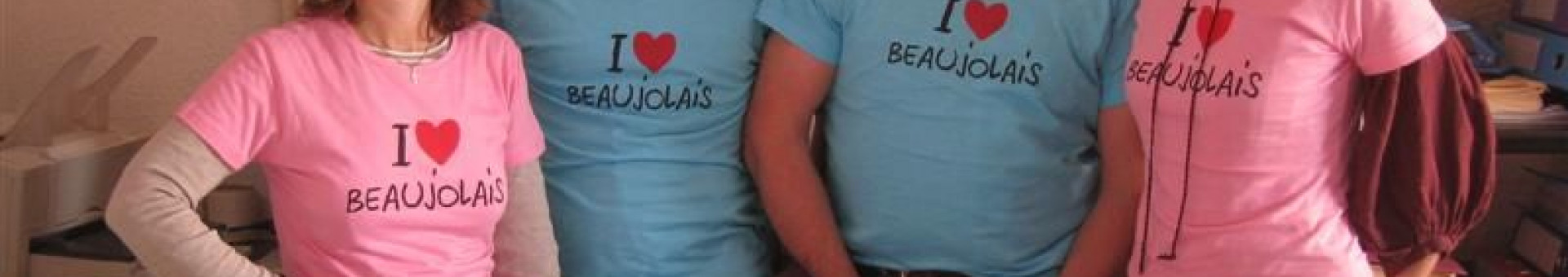 En tenue de "I love Beaujolais"  pour la préparation du BEAUJOLAIS PRIMEUR